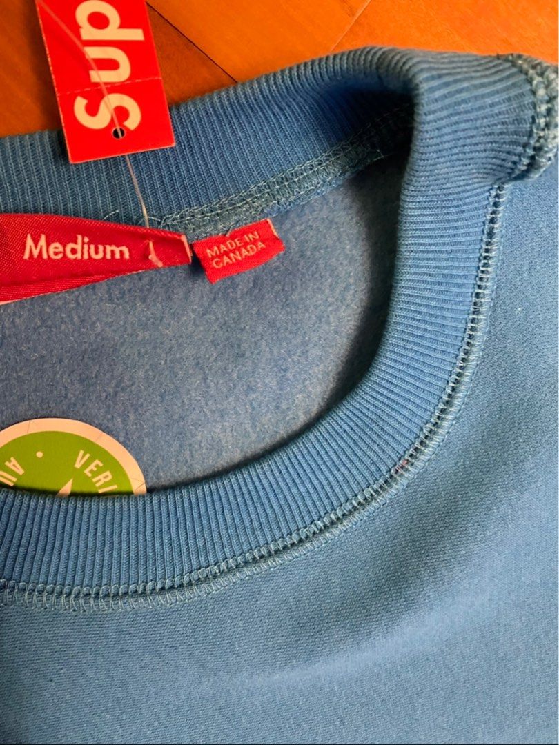 Supreme bright hotsell royal box logo