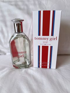 (Category: ) located in . Submitted by perfumedestash (Listing ID 1200595311, Image 1). Description: .