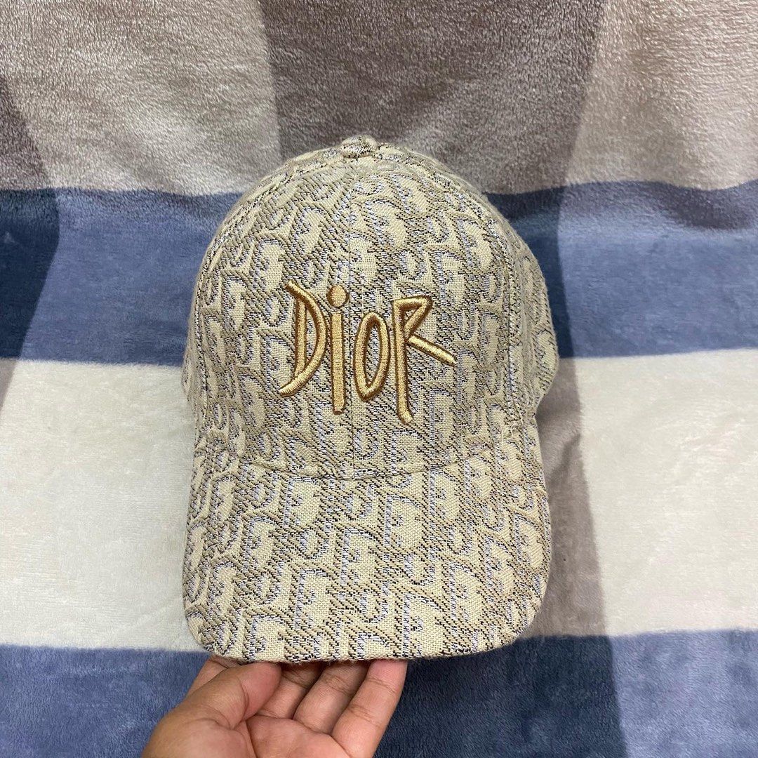 Topi dior