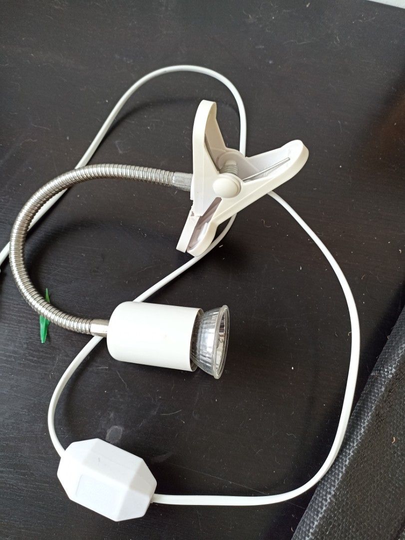 Turtle UV light , Pet Supplies, Homes & Other Pet Accessories on Carousell