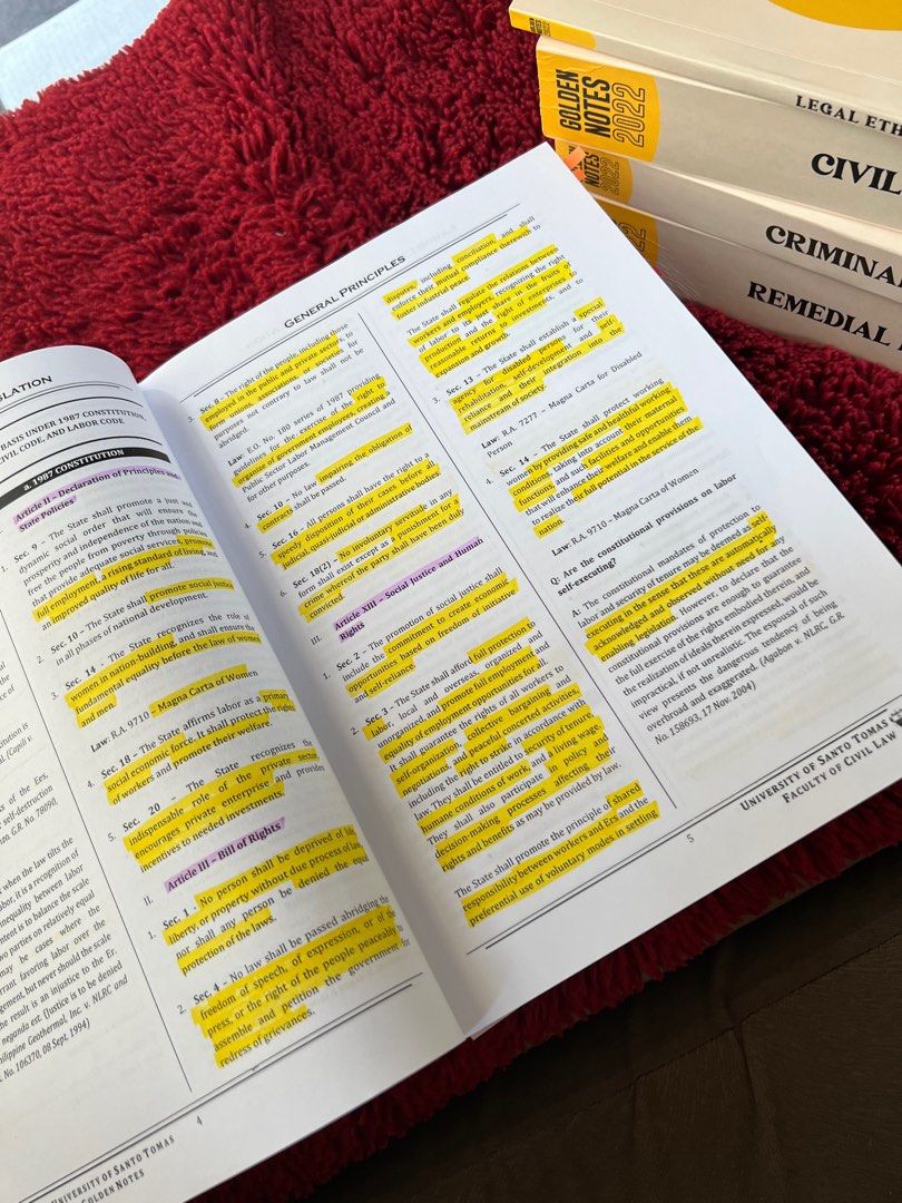 UST Golden Notes 2022 Set), Hobbies & Toys, Books & Magazines