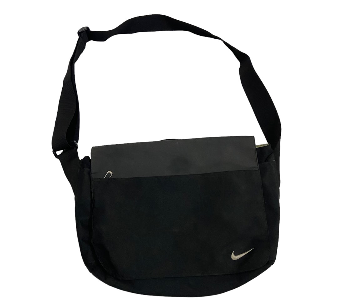Vintage Nike Messenger Bag, Men's Fashion, Bags, Sling Bags on Carousell