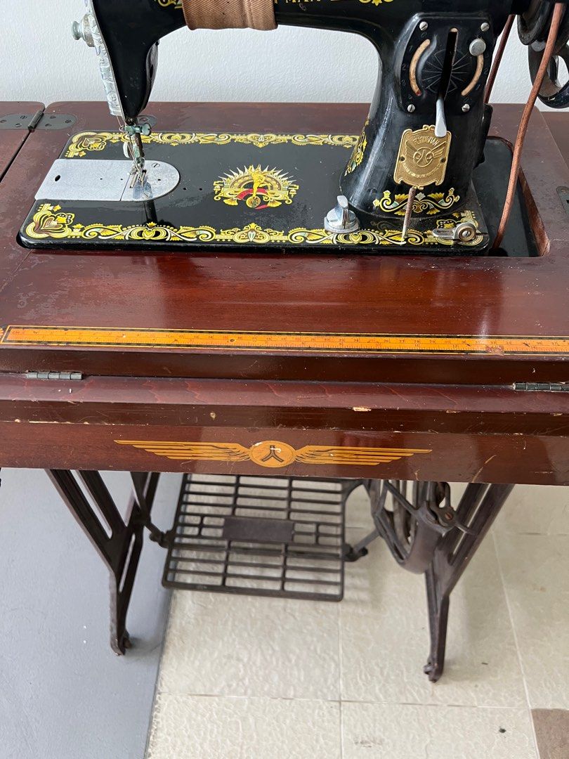 Vintage sewing machine, Furniture & Home Living, Furniture, Other Home
