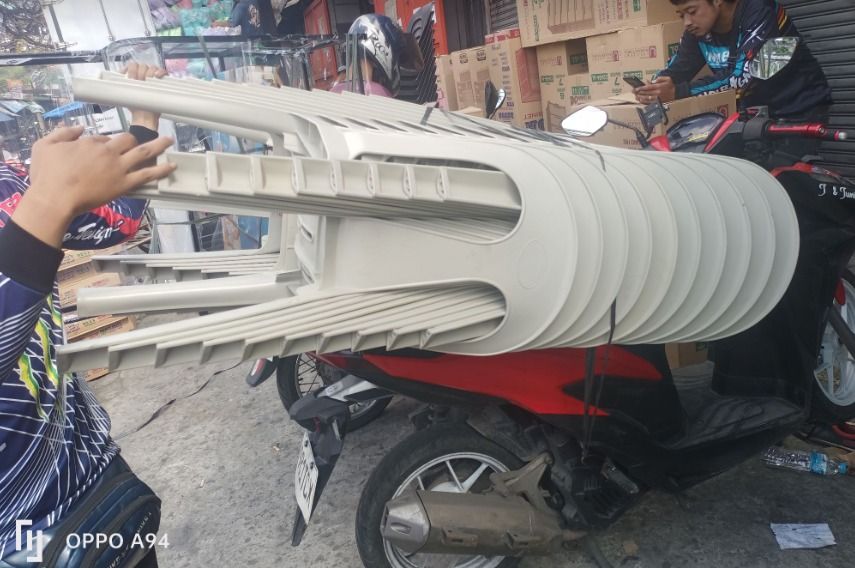 WHITE BUNNY MONOBLOCK CHAIRS To Antipolo Rizal, Furniture & Home Living, Furniture, Chairs on