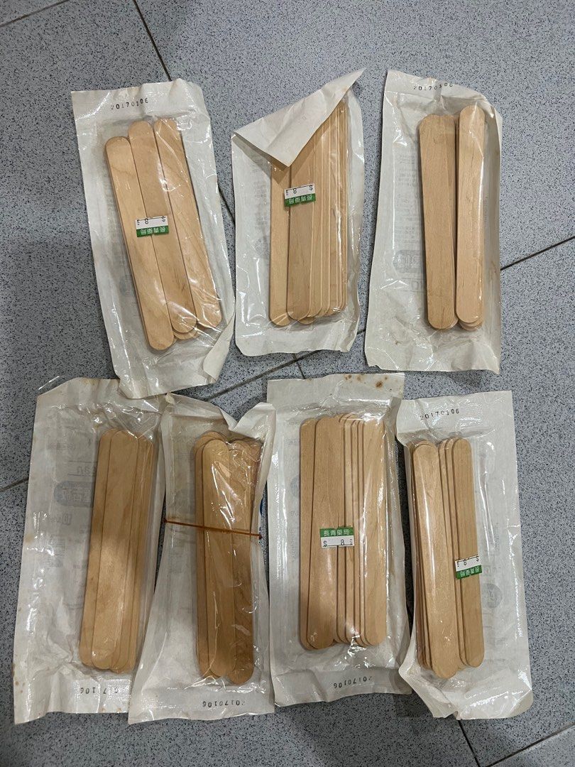 Wooden ice cream sticks / Sterile Tongue depressors, Hobbies & Toys