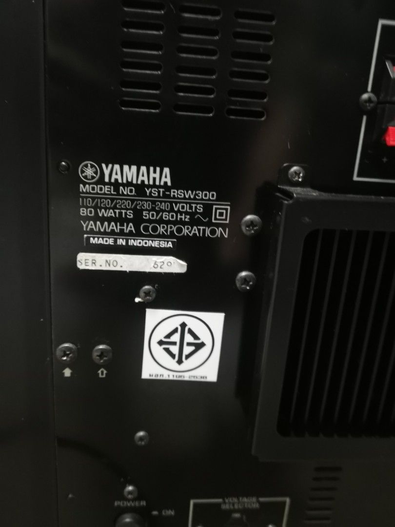 Yamaha YSTRSW300 Subwoofer, Audio, Soundbars, Speakers & Amplifiers on