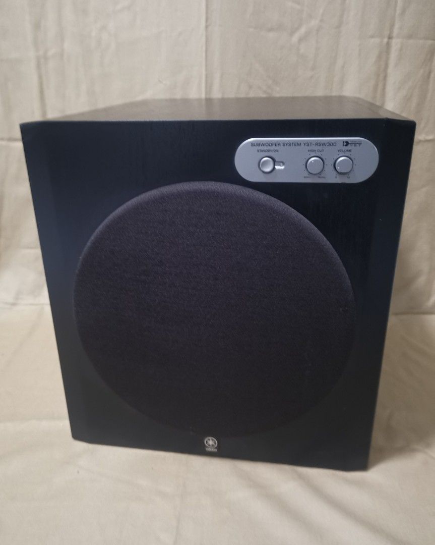 Yamaha YSTRSW300 Subwoofer, Audio, Soundbars, Speakers & Amplifiers on
