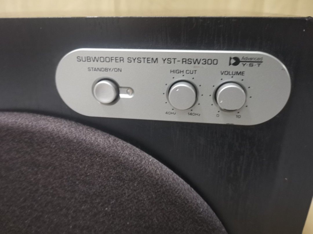 Yamaha YSTRSW300 Subwoofer, Audio, Soundbars, Speakers & Amplifiers on