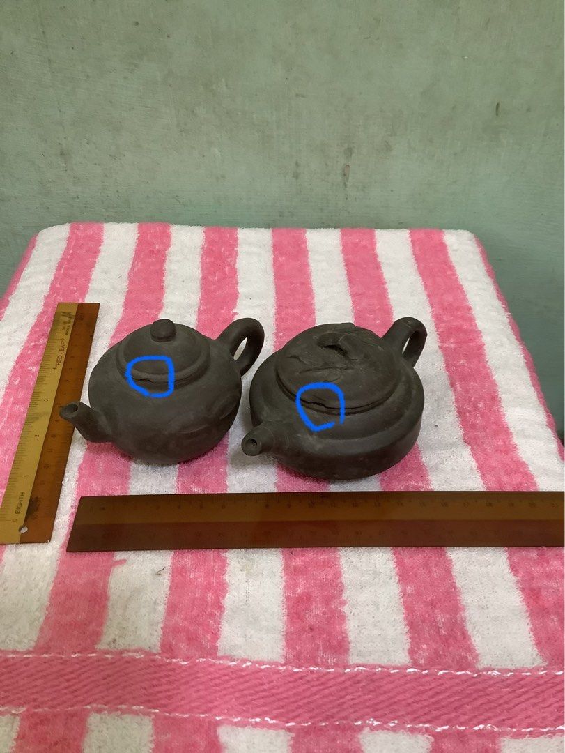 Zisha teapot with flaws, Hobbies & Toys, Memorabilia & Collectibles