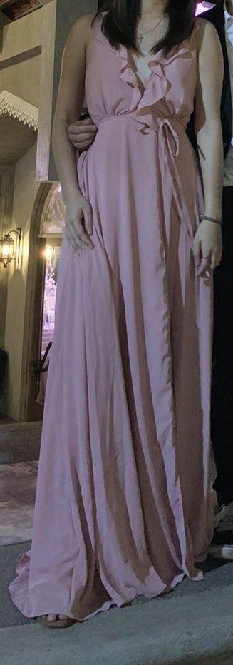 Zoo Old Rose Long Dress (Category: Evening dresses & gowns) located in Manila. Submitted by loveditemsbyja (Listing ID 1200725116, Image 1). Description: Already dry cleaned Really nice in actual Fits xs-small Flowy cloth Low back Doesn’t fit me anymore cos I got bigger this covid. .