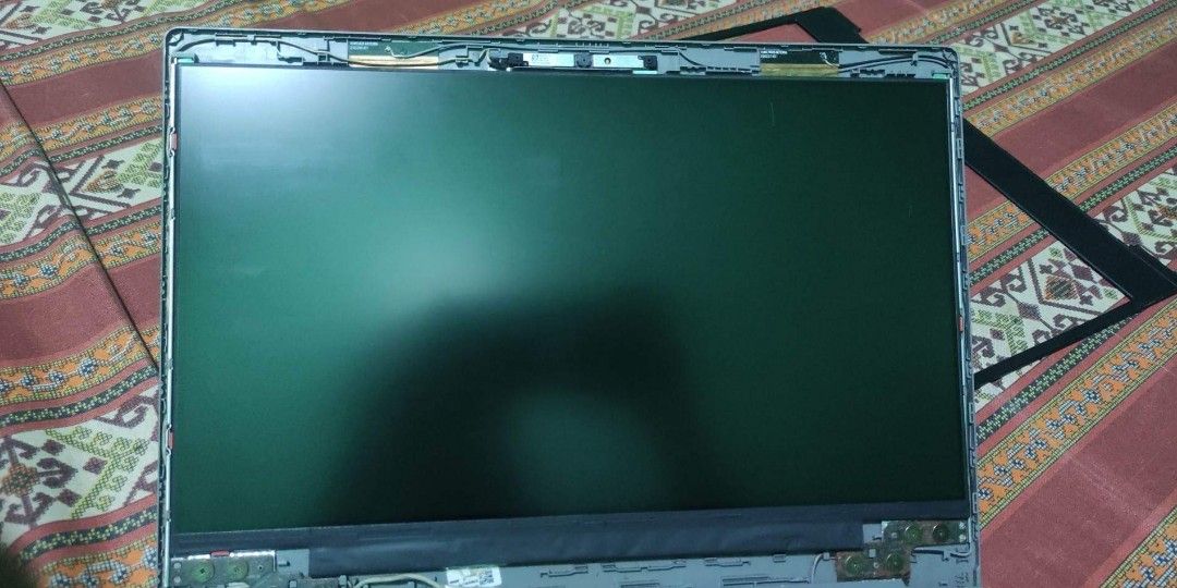 14 inches LCD Screen of Lenovo Ideapad Slim 3, Computers & Tech