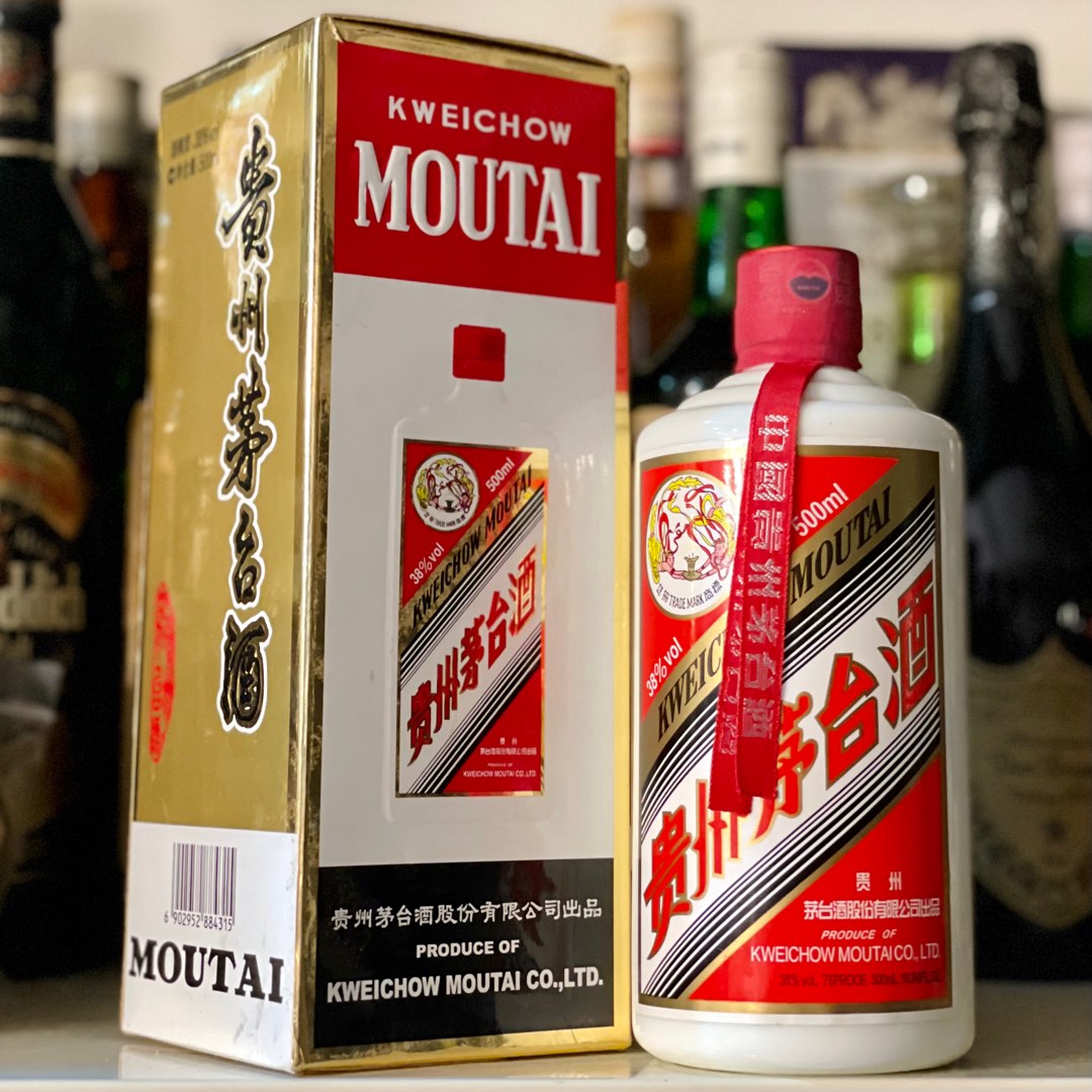 2010 Kweichow Moutai 茅台白酒 500ml, Food & Drinks, Beverages on