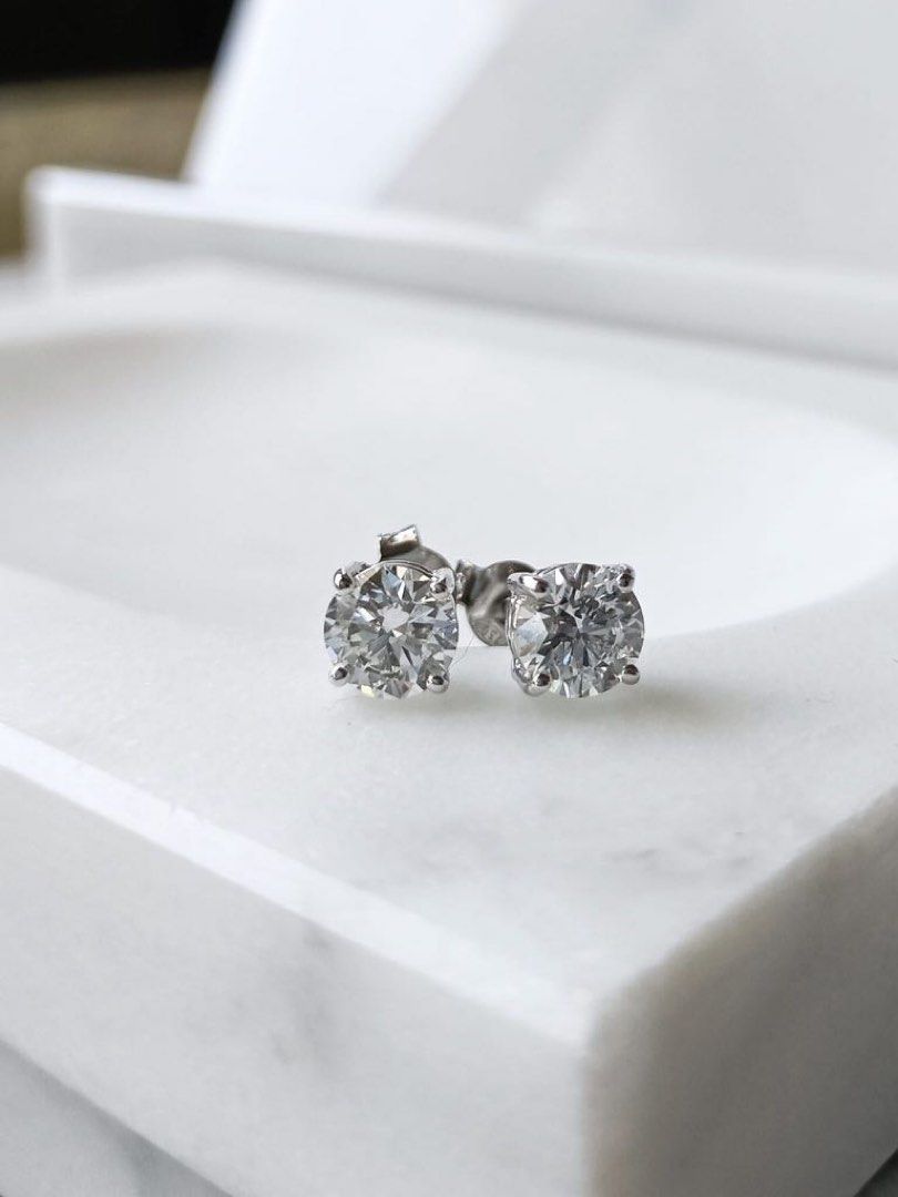 Real diamond earing outlet