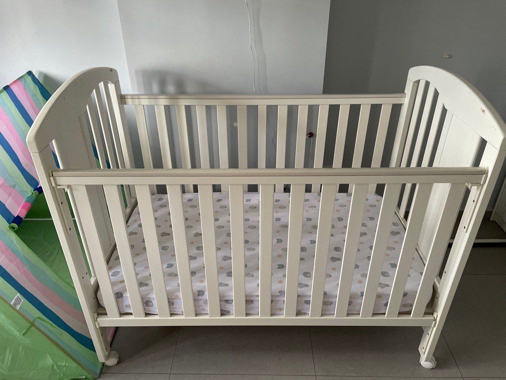 3in1 Dream Baby Cot, Babies & Kids, Baby Nursery & Kids Furniture