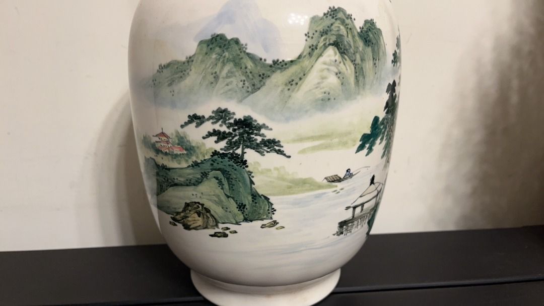 早期中華藝術陶瓷山水花瓶~高46公分~台北北投任克重監製~珍藏20年以上 