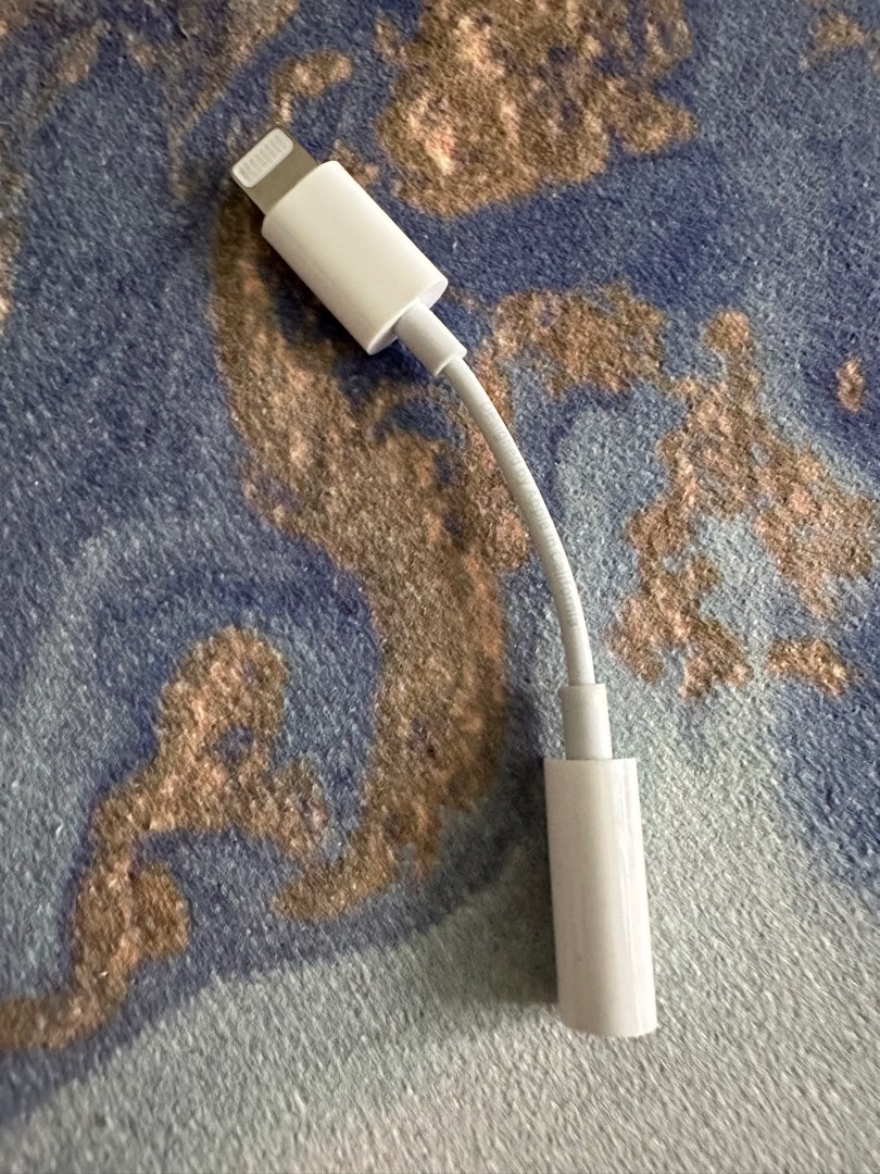 Apple EarPods Adapter Lightning to 3.5mm Connector , Mobile Phones ...
