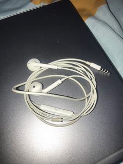Broken iphone top earphones