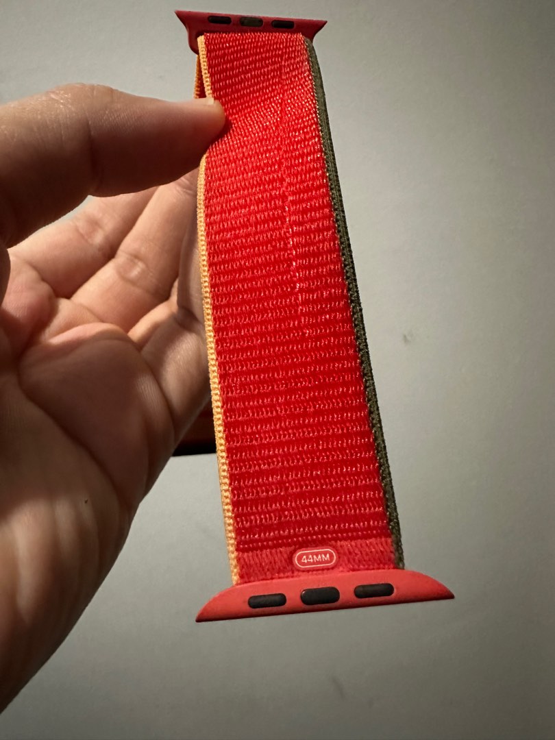 Red sport loop hot sale