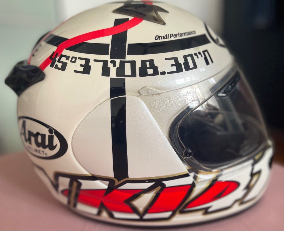 Arai Full face Helmet (Category: Motorcycle Apparel) located in Singapore. Submitted by kgsgp (Listing ID 1206399302, Image 1). Description: Name & pics says it all, it's a rare full face helmet. Made in Japan Size 61.62cm Free apprilia stickers Great condition, occasionally used..