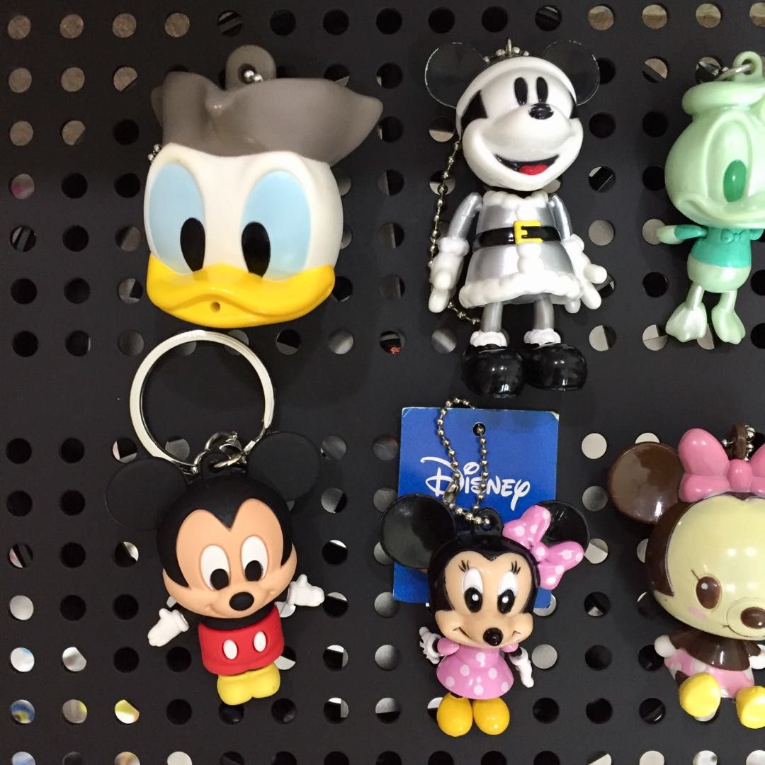Assorted Disney Keychain / Donald Duck / Mickey / Minnie / Winnie The ...