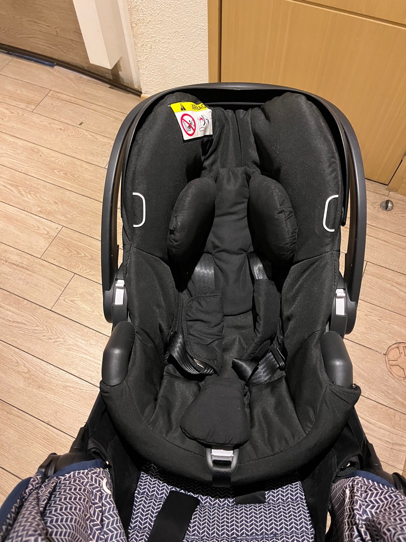 Babyzen Yoyo Car Seat in Black, Babies & Kids, Going Out, Car Seats on Carousell