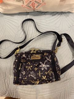 (Category: ) located in . Submitted by lffiona (Listing ID 1206443568, Image 1). Description: .