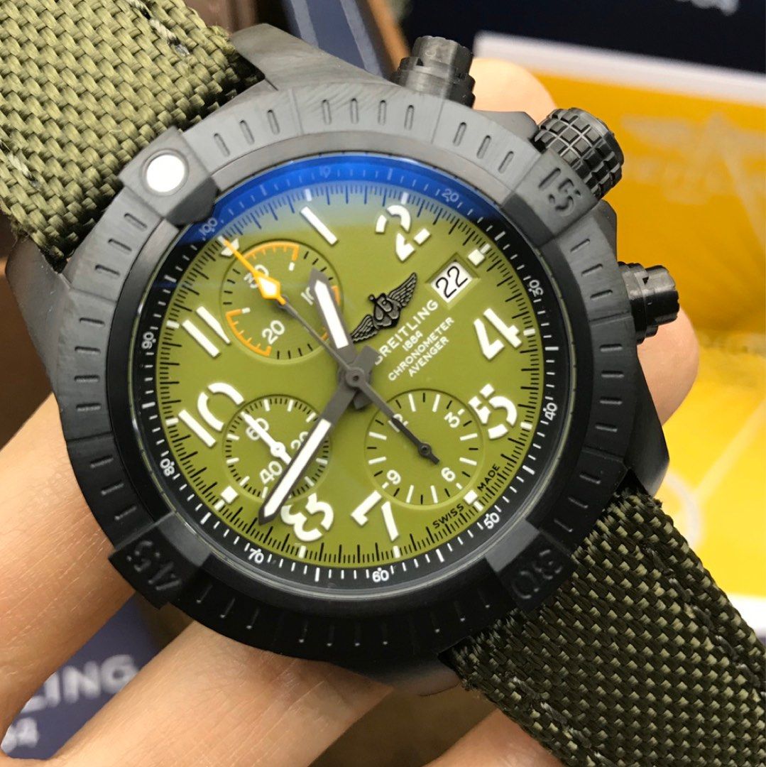 Breitling best sale avenger 45