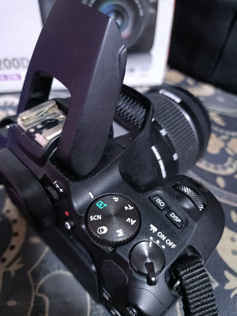 Canon 200d Mark ii 4K UHD Wifi 24megapixel DSLR Good as New Set, Photography, Cameras on Carousell