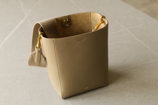 （分類：）位於 。 由 Sukibb 提交（商品編號 1206346667，圖片 1）。簡介： 。