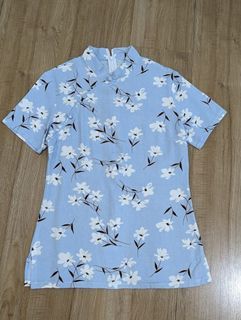 Light blue white flower cheongsam top