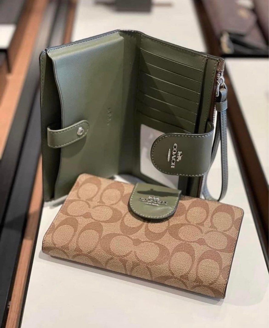 Coach wallet deals with phone pocket