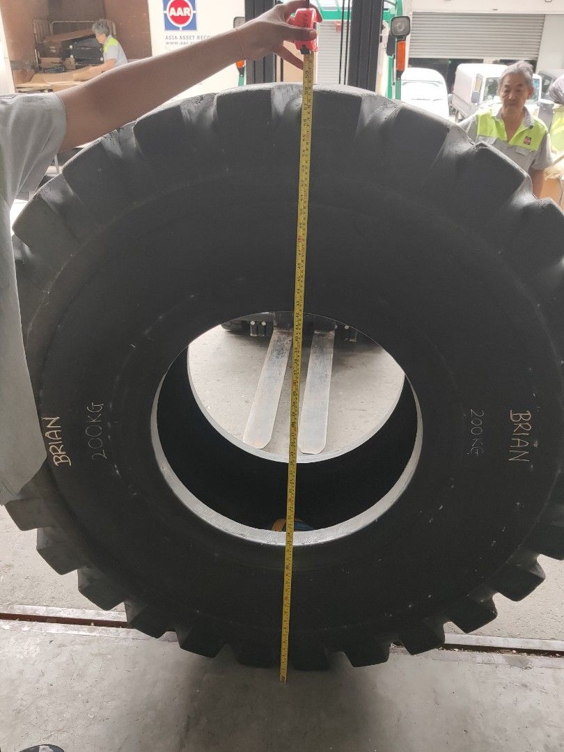 Crossfit Tire Tyre for Flip or Hammer 23.525 Tyre For Sale 250