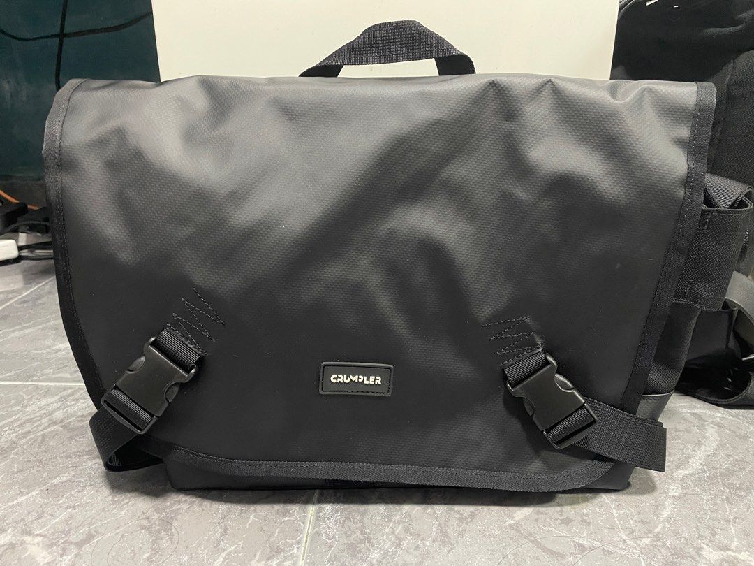 Crumpler Muli Camera Sling 8000