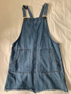 (Category: ) located in . Submitted by gclothes_ (Listing ID 1206393522, Image 1). Description: .