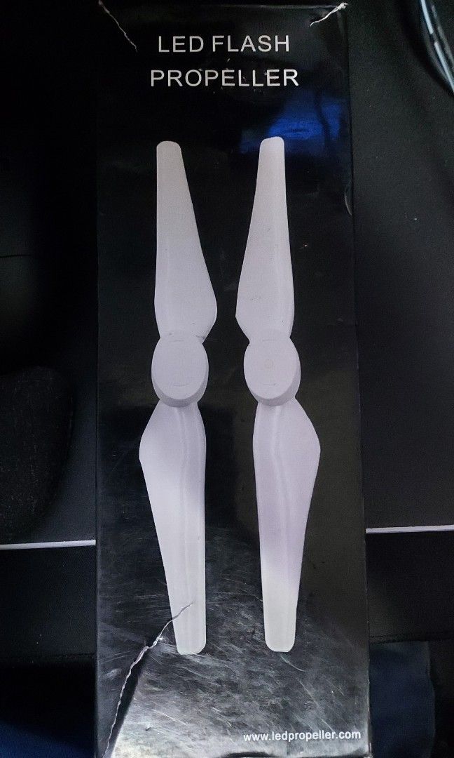 DJI Phantom 3 Propeller with Led Flash Lights (Category: Drones) located in Quezon City. Submitted by gabs_a (Listing ID 1206494969, Image 1). Description: Drone Propeller with Flash Lights Brand: Generic Type: Propeller For: DJI Phantom 3 Color: White Light: LED Led Color: Red, Blue, Orange, Green, White Material: Plastic Comes with: Box Foam Tray - No Usb Cable Included - Open Box Reference: http://ledpropeller.com/industrial-market/led-propell
