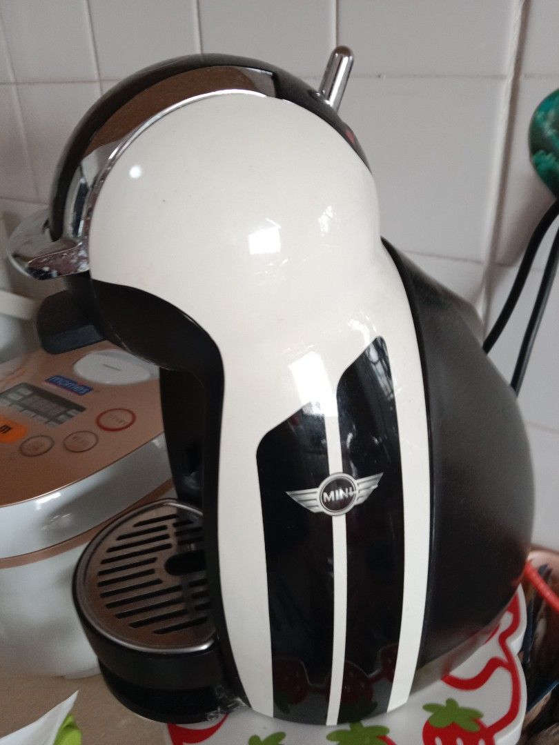 Dolce gusto coffee maker, TV & Home Appliances, Kitchen Appliances
