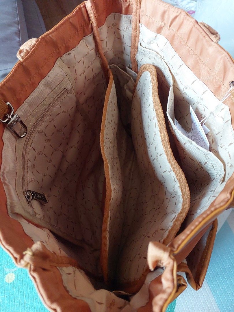 Bag brand with duck logo store