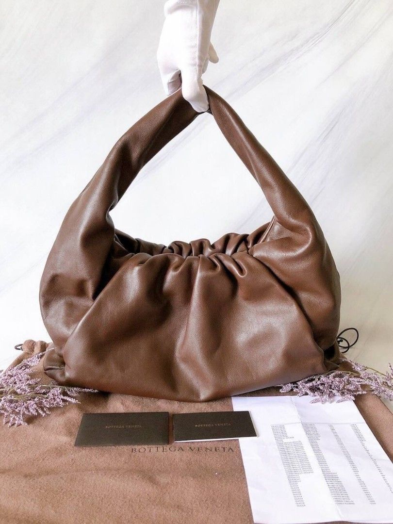 Bv discount shoulder pouch
