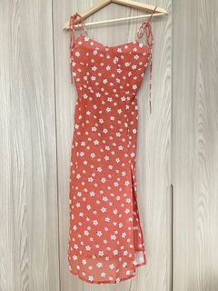(Category: ) located in . Submitted by welldressedimpress (Listing ID 1206319602, Image 1). Description: .
