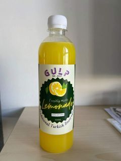 Freshly-made Lemonade