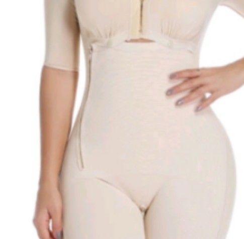 Body shaper, Women's Fashion, New Undergarments & Loungewear on Carousell