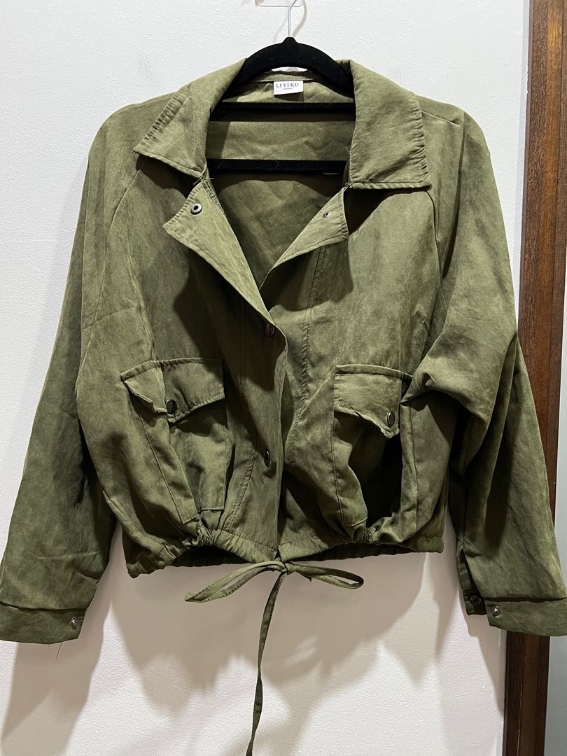 Green Parka Womens Fashion Coats Jackets And Outerwear On Carousell 