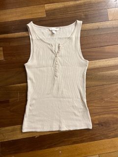 (Category: ) located in . Submitted by thriftsomatcha (Listing ID 1206452367, Image 1). Description: .