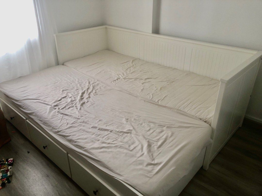 IKEA Hemnes Daybed, Furniture & Home Living, Furniture, Bed Frames