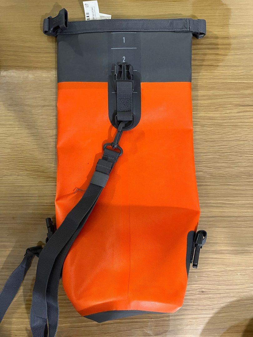 ITIWIT Aqua Bag, Men's Fashion, Bags, Sling Bags on Carousell