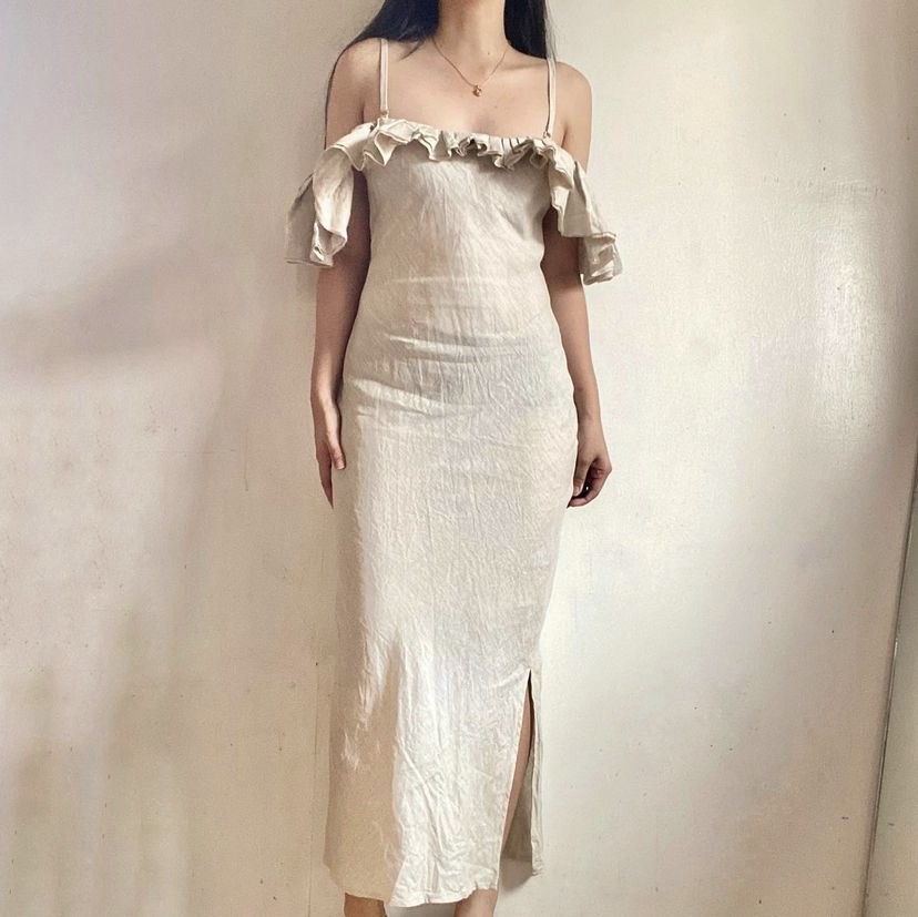 Jacquemus La Robe Pampelonne off the shoulder dress Women s
