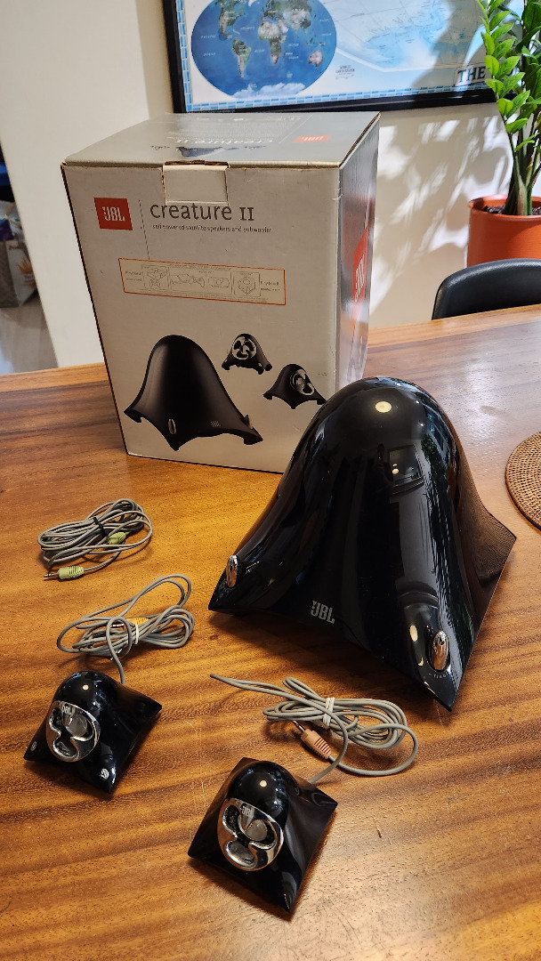 Jbl creature best sale 2 speakers