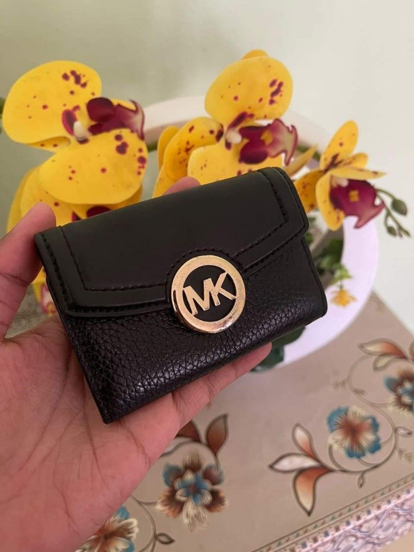 Michael kors key holder store