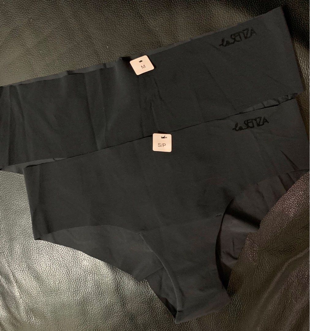 La Senza seamless panties in black (size S/P) - brand new w tag