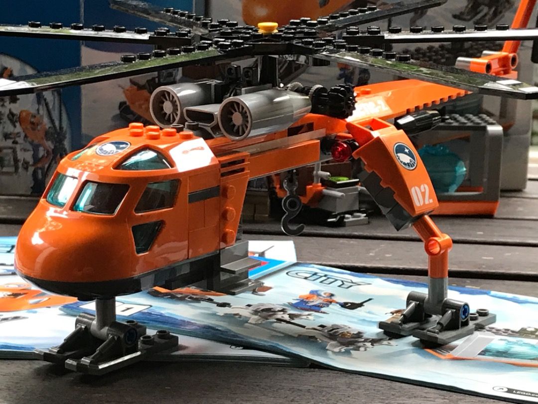 lego arctic helicrane